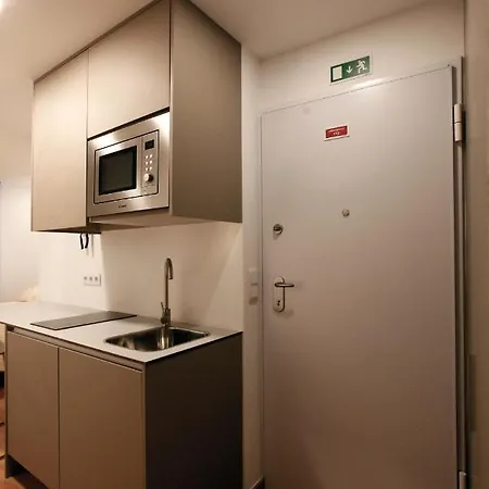 Staclaraspace - Francis Apartment